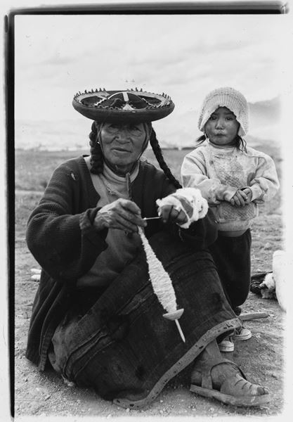 Bunkamura ザ・ミュージアム現展示室で行われる最後の展覧会『高木由利子 写真展 Threads of Beauty 1995-2025 ― 時をまとい、風をまとう。』3月10日から