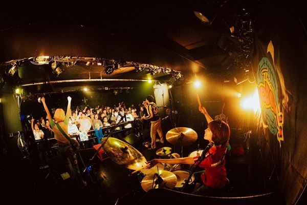 THE DO DO DO’s！初の東京ワンマンで魅せたロックスターの輝きと初期衝動の爆発 ツアーファイナル新代田FEVER公演をレポート