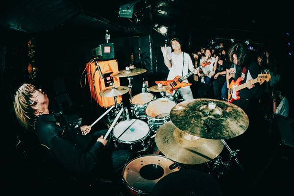 HONEST × May Forth、名古屋の盟友が下北沢で激突　『Grasshopper vol.41』レポート