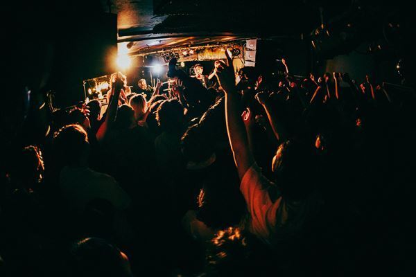 HONEST × May Forth、名古屋の盟友が下北沢で激突　『Grasshopper vol.41』レポート