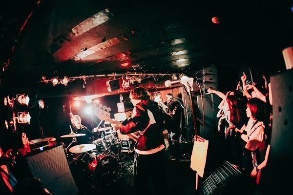 HONEST × May Forth、名古屋の盟友が下北沢で激突　『Grasshopper vol.41』レポート