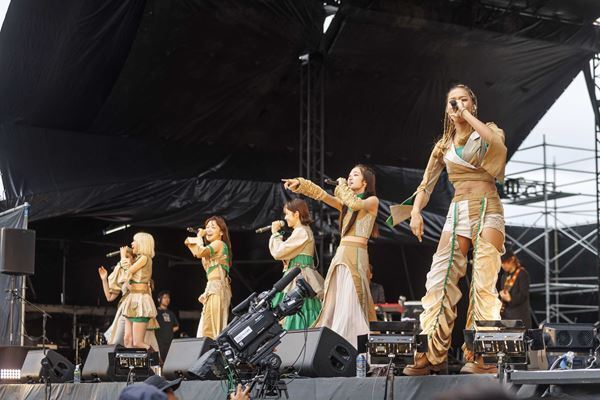 .ENDRECHERI.がフィナーレ　日食なつこ、きゃりーぱみゅぱみゅ、Kroiら出演『CHAGU CHAGU ROCK FESTIVAL 2026』2日目レポート