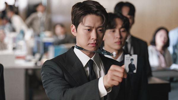 シン・ヘソン×コンミョン『秘密の監査』U-NEXTで本国と同時配信決定　2人が急接近するティザー映像も公開