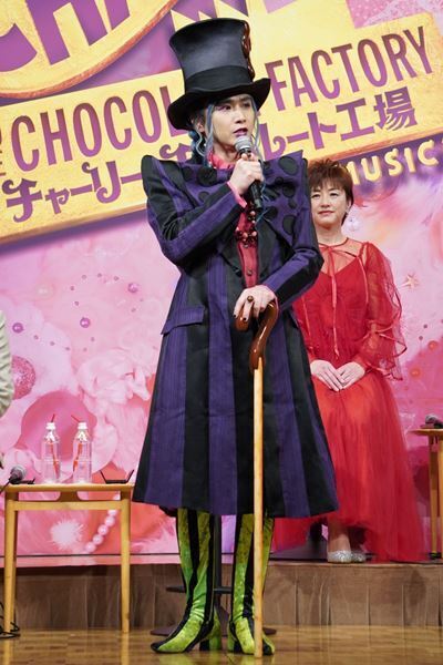 堂本光一「50歳、60歳になっても」“唯一無二のウォンカ”誓う　ミュージカル『チャーリーとチョコレート工場』再演を劇中衣裳でアピール
