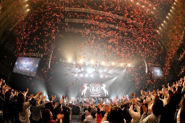 全員60歳！ 1966年生まれが大集結した『ROOTS66』 「日本印度化計画」から「夏色のナンシー」までヒット曲オンパレードの伝説すぎる東京公演をレポート！