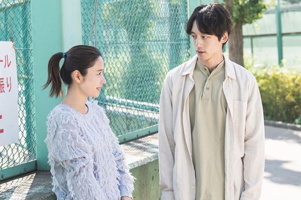 坂口健太郎主演『私はあなたを知らない、』幸せと狂気が交錯する場面写真10点を一挙解禁