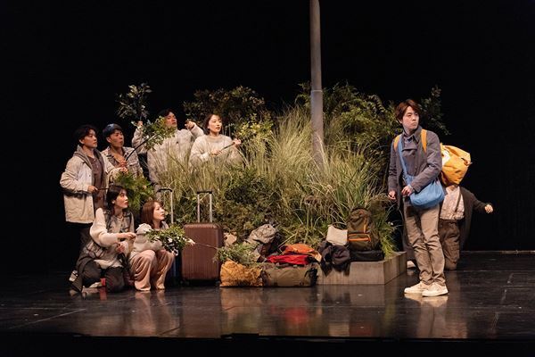 文学座×キャラメルボックス『賢治島探検記 2026』オフィシャルレポート＆舞台写真到着 『銀河鉄道の夜』などの名作で構成