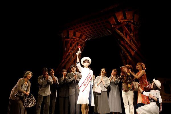 山下美月×藤野涼子が極上のコンビ感！ 滋賀・大津の名所も再現された舞台『成瀬』が開幕