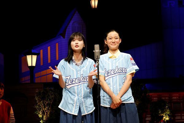 山下美月×藤野涼子が極上のコンビ感！ 滋賀・大津の名所も再現された舞台『成瀬』が開幕