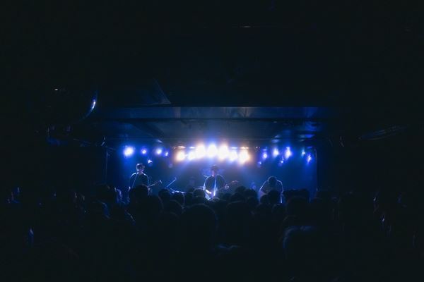 揺れるは幽霊、新たなフェーズの幕開け　雪国と競演した『オールトの雲を抜けて』追加公演をレポート