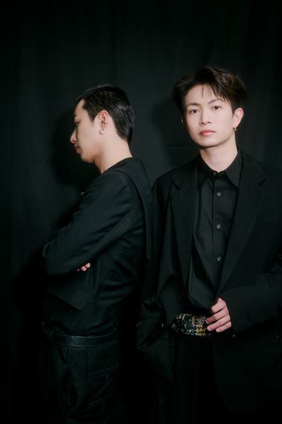 綱啓永×高橋侃「お互いがいないとダメ」な関係から「ボクシング兄弟役」の野望まで！？ 撮影現場で起きた“化学反応”の正体