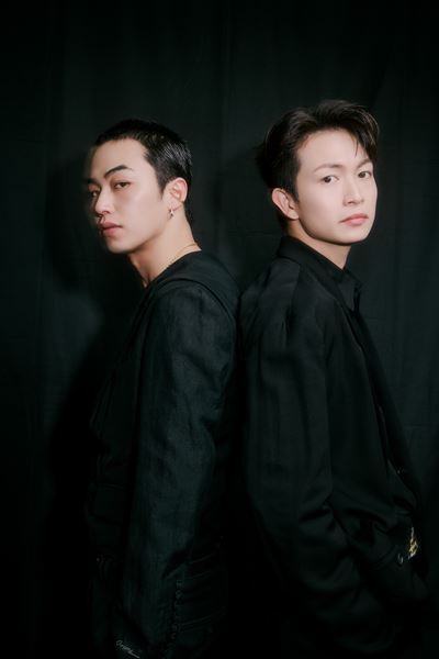 綱啓永×高橋侃「お互いがいないとダメ」な関係から「ボクシング兄弟役」の野望まで！？ 撮影現場で起きた“化学反応”の正体