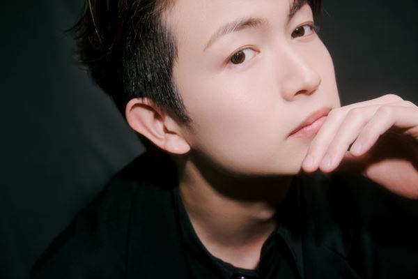 綱啓永×高橋侃「お互いがいないとダメ」な関係から「ボクシング兄弟役」の野望まで！？ 撮影現場で起きた“化学反応”の正体