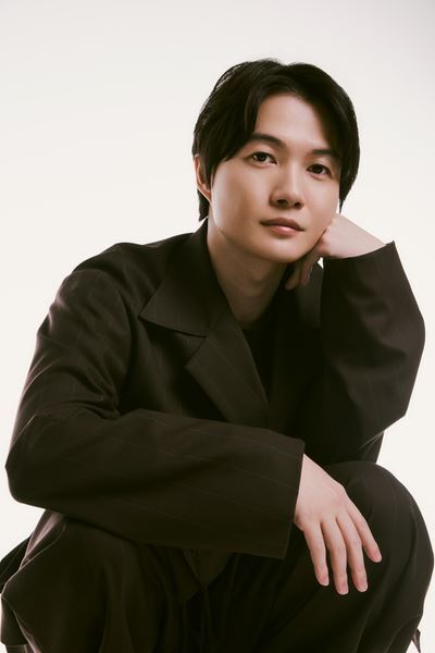 “失敗はしたほうがいい”中村倫也×神木隆之介が語る、人生と正解の距離