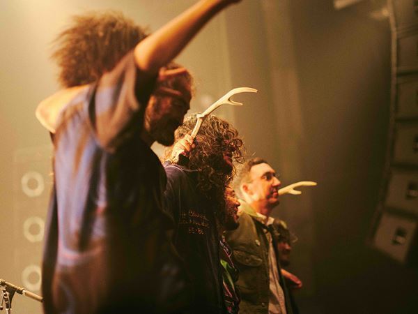 ROTH BART BARON が描いた“青”の軌跡 ーー 三船雅也が曝け出した現在地と真価を刻んだツアー最終公演をレポート