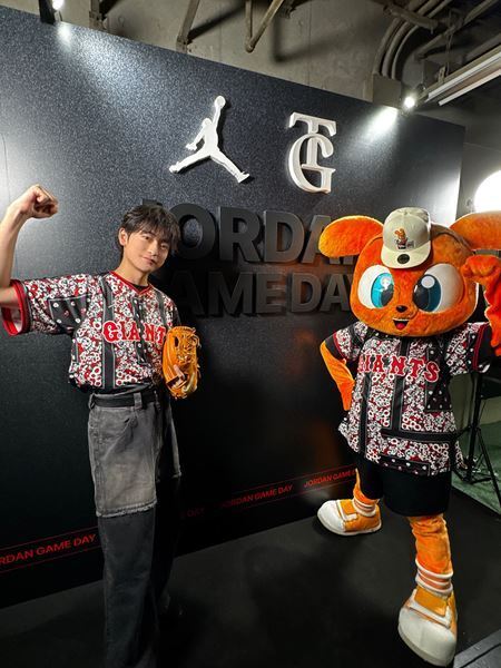 高橋文哉が東京ドーム始球式で圧巻のノーバン投球！ 映画『ブルーロック』をアピール