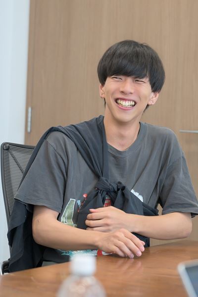 【Gum-9 インタビュー】「秘密」から新曲「プライドガール」へ、バイラルヒット後の変化と全国ツアー『Bloom Beyond』への本音