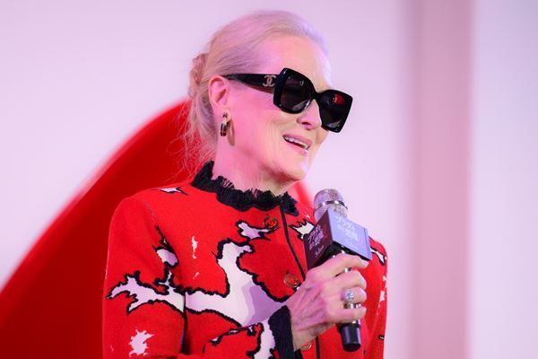 メリル・ストリープ＆アン・ハサウェイが揃って来日！ 『プラダを着た悪魔２』イベントで名セリフを生披露
