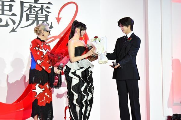 メリル・ストリープ＆アン・ハサウェイが揃って来日！ 『プラダを着た悪魔２』イベントで名セリフを生披露