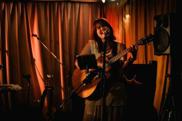 Nagie Lane、時代を超える名曲に重ねた3声のハーモニー　Back to the Holidayと届けた『DONUT SONGS PREMIUM』【オフィシャルレポート】