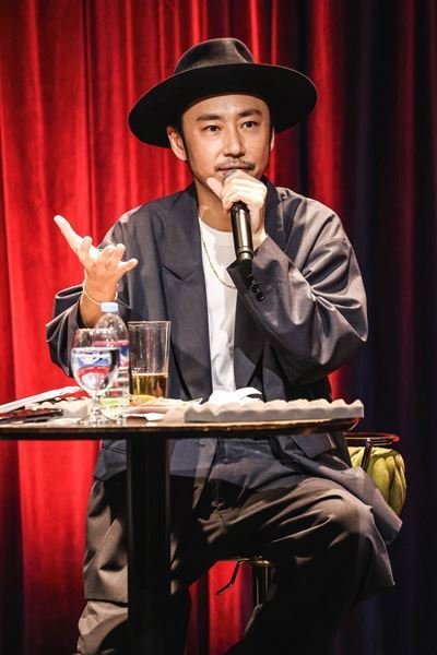 ACIDMAN、オリジナルAL＆トリビュートAL発売記念イベント開催　テナー・ホリエアツシとバンアパ・荒井岳史が参加【オフィシャルレポート】