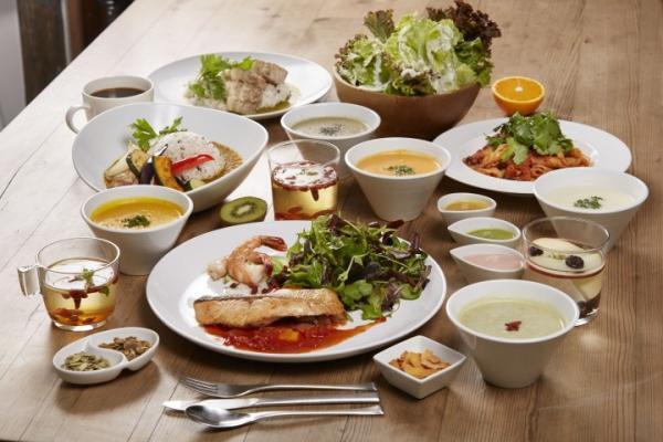内面から美しく！『美食同源カフェ KEATS』オープン
