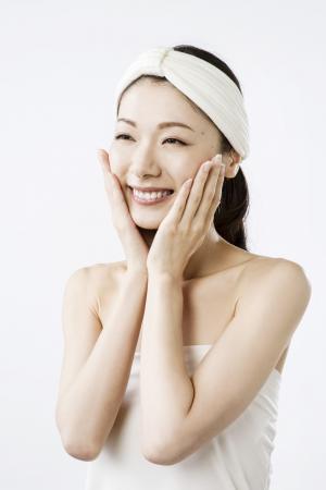 冬肌ケアは保湿力バツグンの「花雪肌シリーズ」で