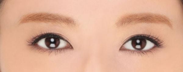 目力アップ！ミセス用【つけま】で「誰もがうらやむミセス顔」に変身してみては？