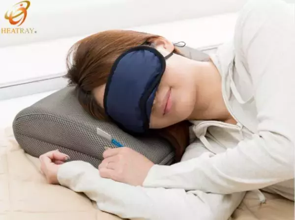 スマートフォンで疲れた目に！天然鉱石を活用した『あたためほぐしアイマスク』がリニューアル