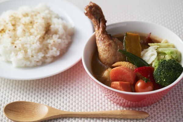 「星野リゾート アルツ磐梯」にて女子に嬉しい野菜たっぷり「女子カレー」提供開始