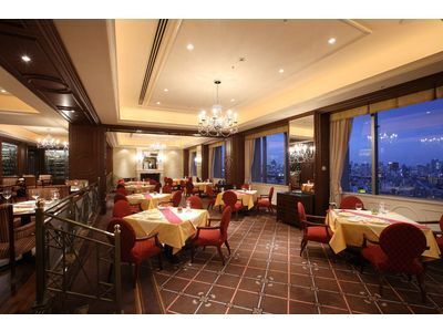 ウェスティンホテルにてヤコブ アンゲレール氏のオーストリアワインディナーで贅沢なひととき