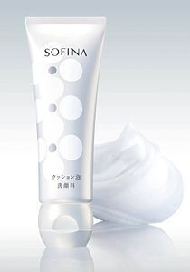 【花王】“洗う、エイジングケア”を提案。「ソフィーナ　クッション泡洗顔料」発売！