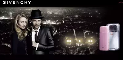 聖夜を特別なアイテムで！輝きまつげ＆グロッシーなリップ