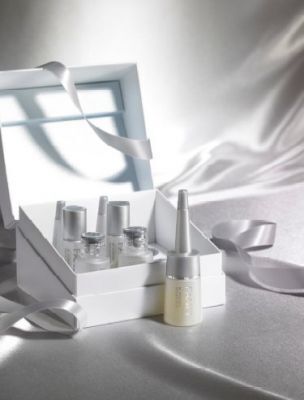 ファンケルから、1か月間の集中ケア用美容液「BC インテンシヴ スキン ブースター」