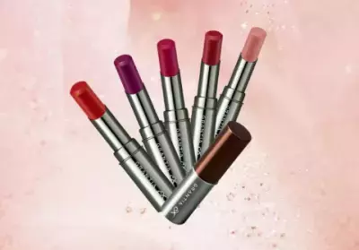 ヤクルトから上品な、大人の女性の唇を実現してくれる”ルージュ”発売！