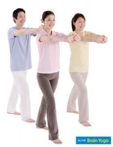 体だけでなくメンタルも！最新美容はイルチブレインヨガ