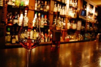 男が「口説きづらい」と思って遠慮してしまう女性のパターン４つ