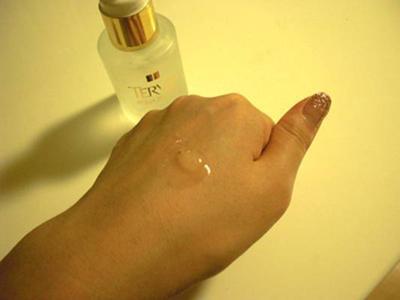 一年の美肌力は夏に決まる！ヒアルロン酸の「130％」の保湿力を誇る美肌成分で徹底ケア！