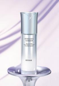 アテニア、エイジング薬用美白美容液「ホワイトニング スペリア」発売