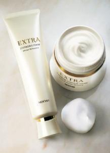 ノエビア、最高級洗顔シリーズ「エクストラ」の薬用クレンジング2品目をリニューアル