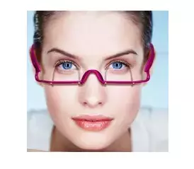 5分の装着でくっきり二重が実現！？クセ付けメガネが話題