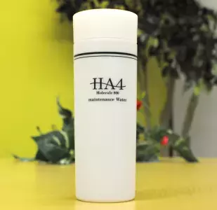 化粧水ではない新しいスキンケア「水」新登場！