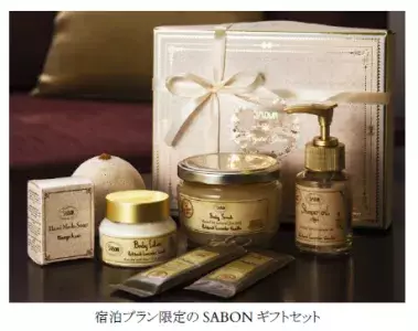 SABONの限定ギフトで喜びを分かち合うクリスマスプラン