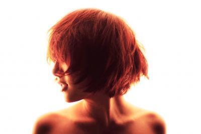 秋は抜け毛の季節！いまやっておくべきヘアケアとは？