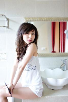 鏡の前で笑ったらわかる！ あなたを不幸にしているアレのケア方法とは？