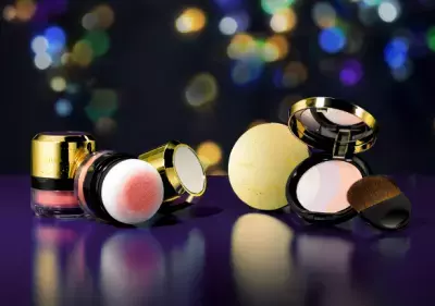 大人の冬肌を艶やかに演出するアイテム発売