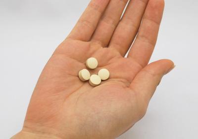 50歳の美魔女が飲んでいたのはコレ！ボロボロ肌を蘇らせる、究極の美容成分「アキョウ」とは？