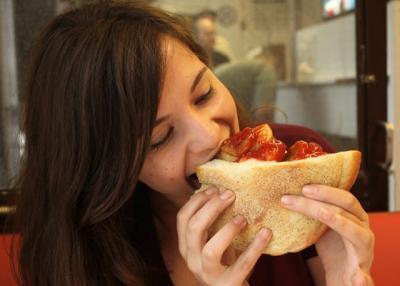 食べたことをなかったことに!! “炭水化物を溶かす”ダイエットサプリに注目！
