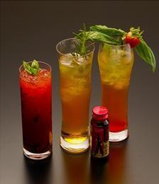 富士フイルム、都内ホテルとコラボし「ビューティーファイター」のオリジナルカクテルプロモーション展開