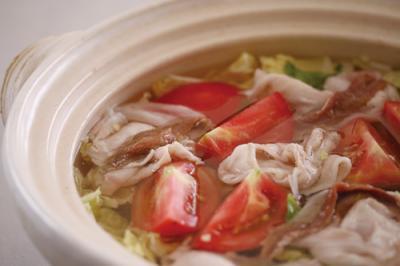 トマトたっぷり“おつまみ鍋”で美容効果アップ！デキる女はイオンにお任せ